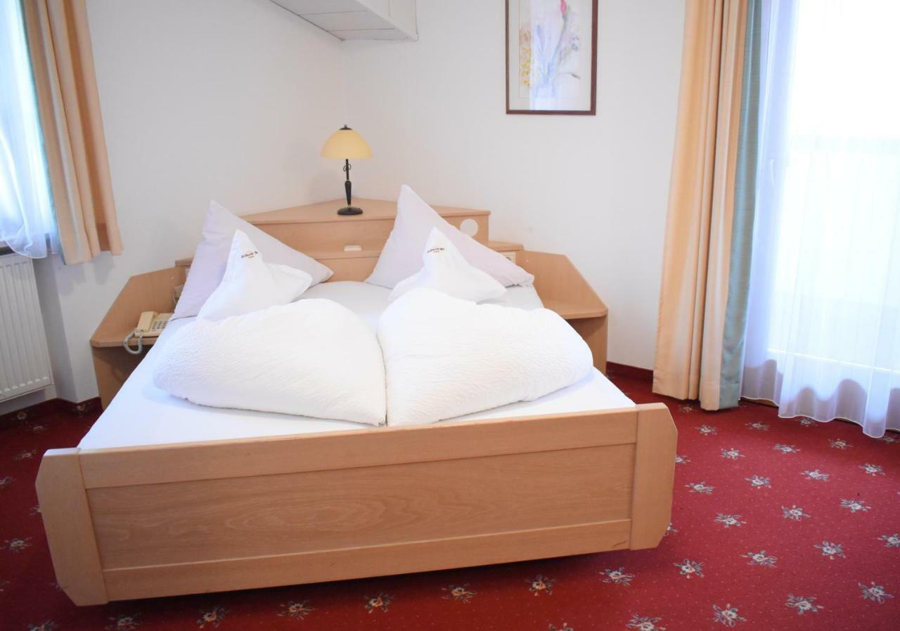 Hotel Nussbaumerhof *** Rodengo Esterno foto